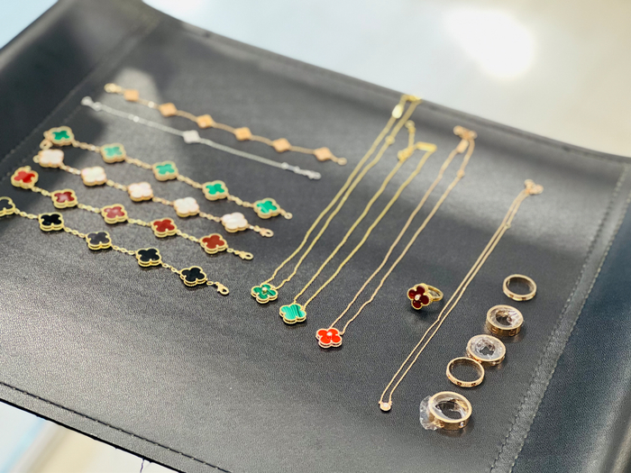 被警方查获的假货。本文图片 澎湃新闻高级记者 朱奕奕