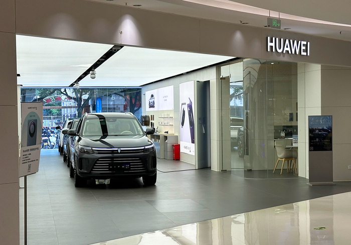浙江金华市，华为门店问界新M7。图片来源：每经记者 孙磊 摄
