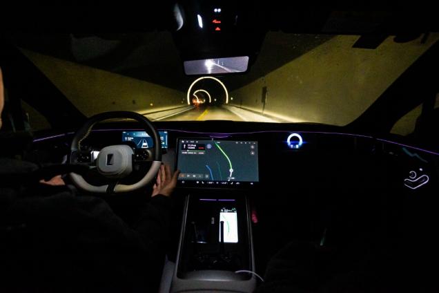 开辟智驾进藏全新方式  阿维塔成为全球首个以智能驾驶抵达珠峰的汽车品牌