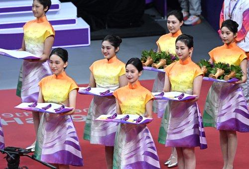 杭州亚运会礼仪图片
