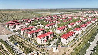 位于昆仑山北麓的54团全貌。贾广宇摄
