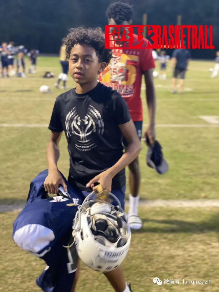 图片来自于《篮球》杂志