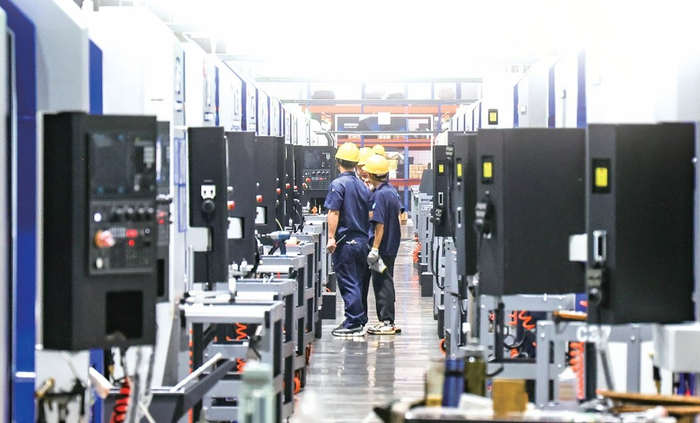 恒而达的生产车间 赵鹏 摄