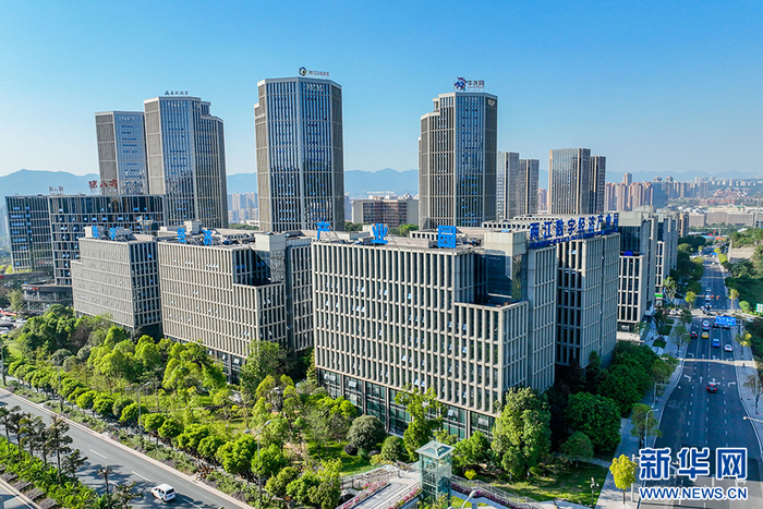 两江数字经济产业园。新华网发（陈文森 摄）