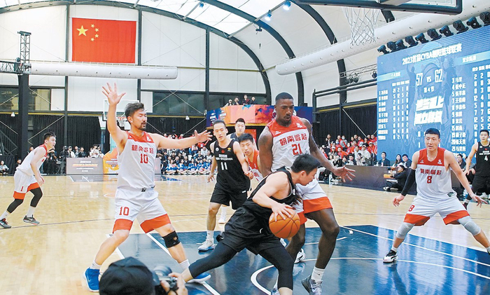 　　首届CYBA联赛总决赛上，球员们的精彩表现点燃了场内观众的热情。 本报记者 程功摄