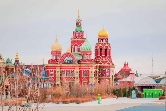 △满洲里套娃广场 图片来源：视觉中国