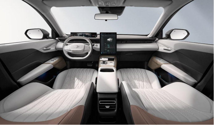 长安启源A05智能舒适座舱。 长安汽车供图 华龙网发