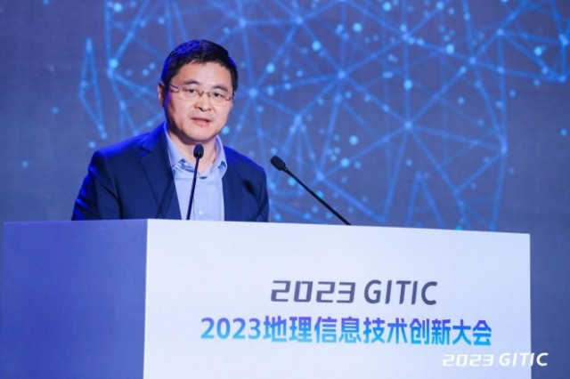 韦志林副总经理作前沿报告