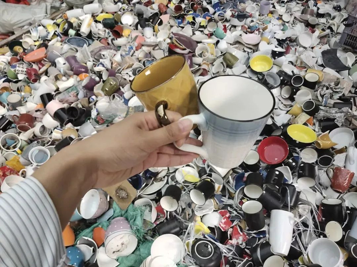 前往醴陵捡瓷、淘瓷的游客源源不断。