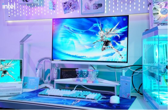 　　多款显示器出镜，畅玩体验无极限