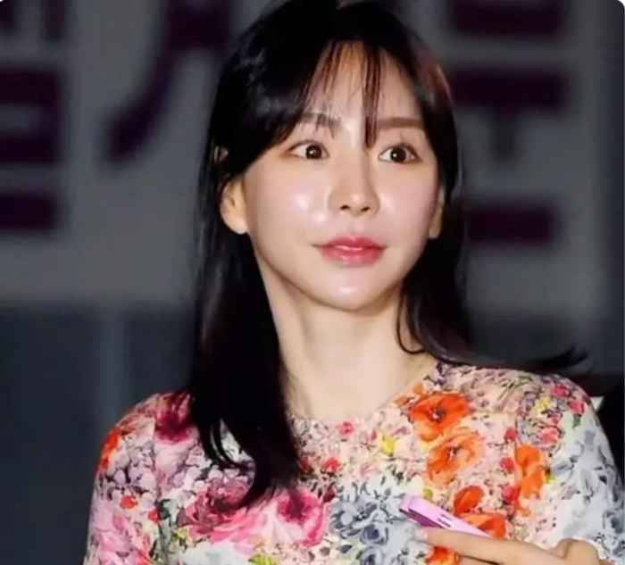 黄荷娜 图：资料