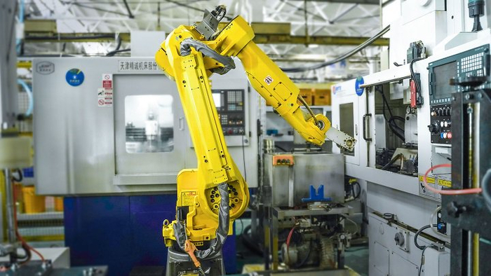 用实干谱写"稳"与"进"的交响|走进贵州高质量发展一线|贵州省_新浪新