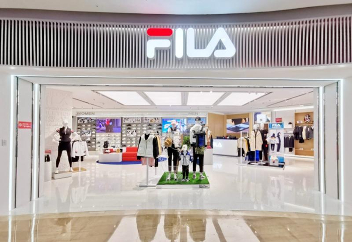 FILA位于厦门湖里万达广场的门店/图源：FILA