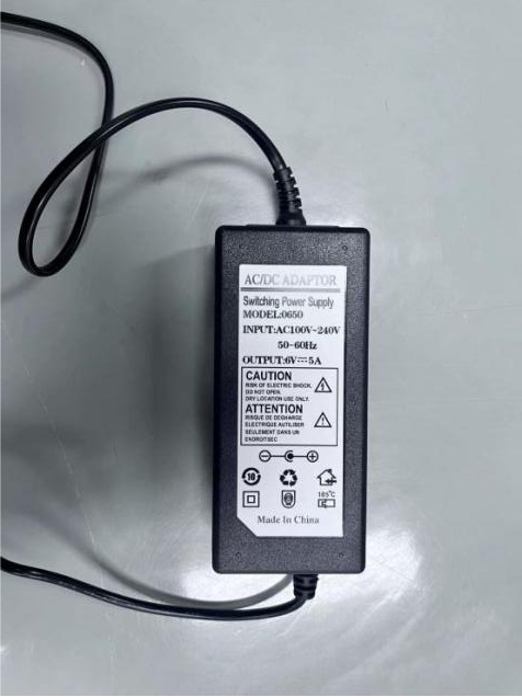 图：未标记交流-直流适配器供电机器人符号