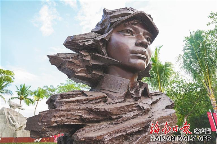 海南周刊丨新雕塑亮相红色娘子军纪念园