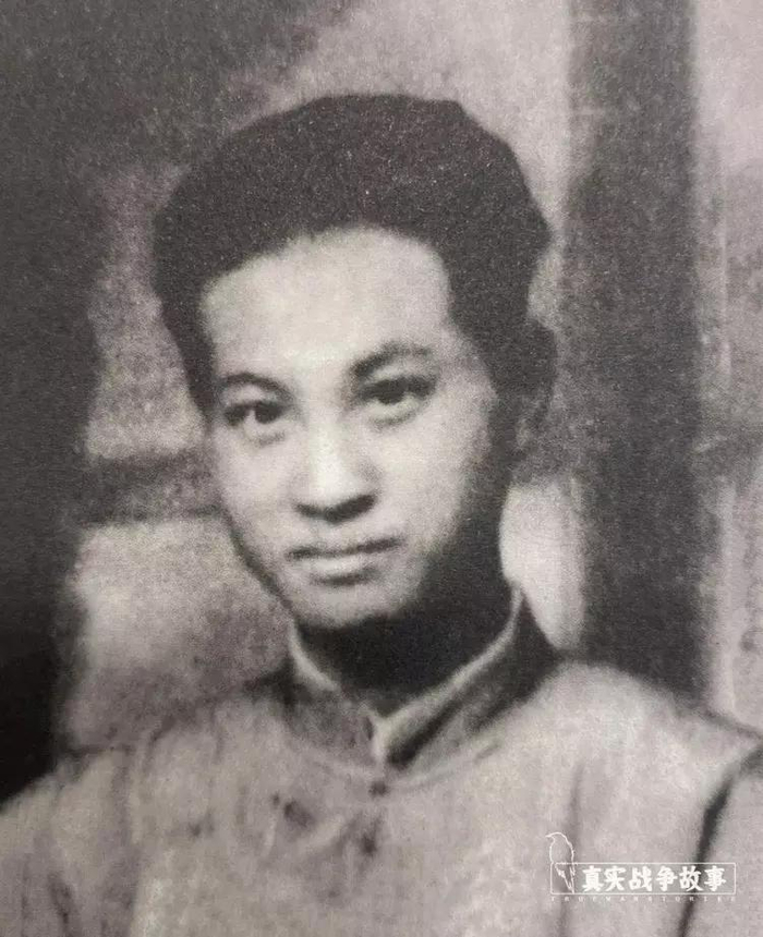 年轻时代的王诤