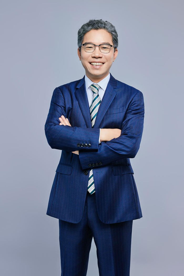 华福证券党委副书记 总裁    黄德良