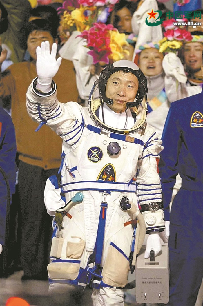 中国首位飞天的航天员杨利伟.资料图