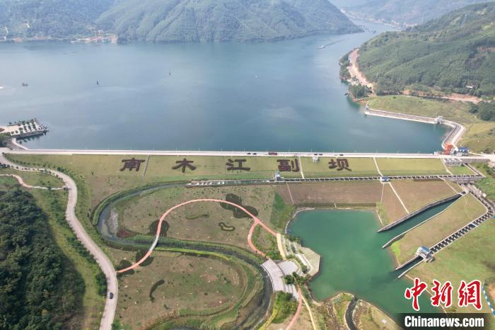 外媒探访大藤峡水利枢纽:力挽滚滚江流 确保澳门用水安全|广西|澳门
