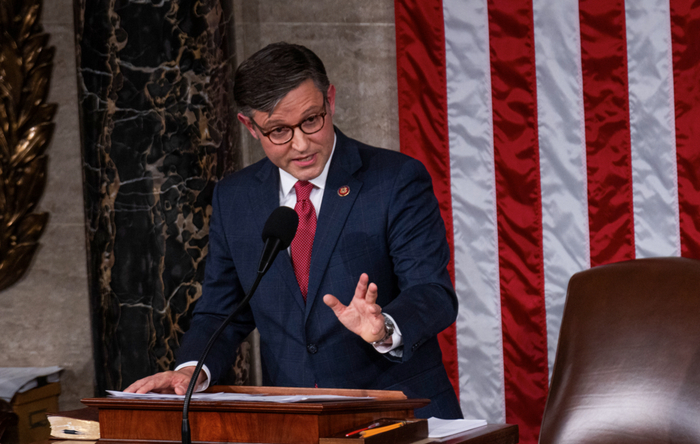 10月25日，在美国华盛顿国会，新当选的众议院议长约翰逊发表讲话。（新华社）