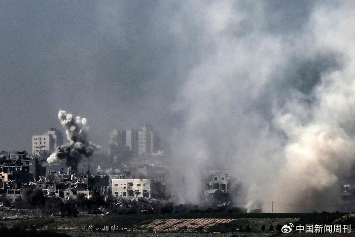 10月28日，加沙地带北部遭到袭击。图/视觉中国