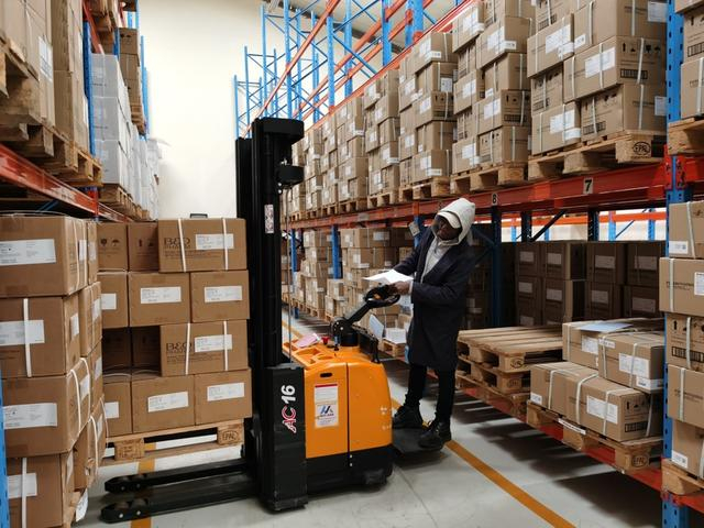 Tridem Pharma肯尼亚子公司的仓库存有大量来自中国的医药产品。俞陶然摄