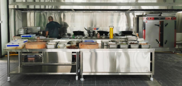 图:新建成的该企业单位厨房现场环境实拍