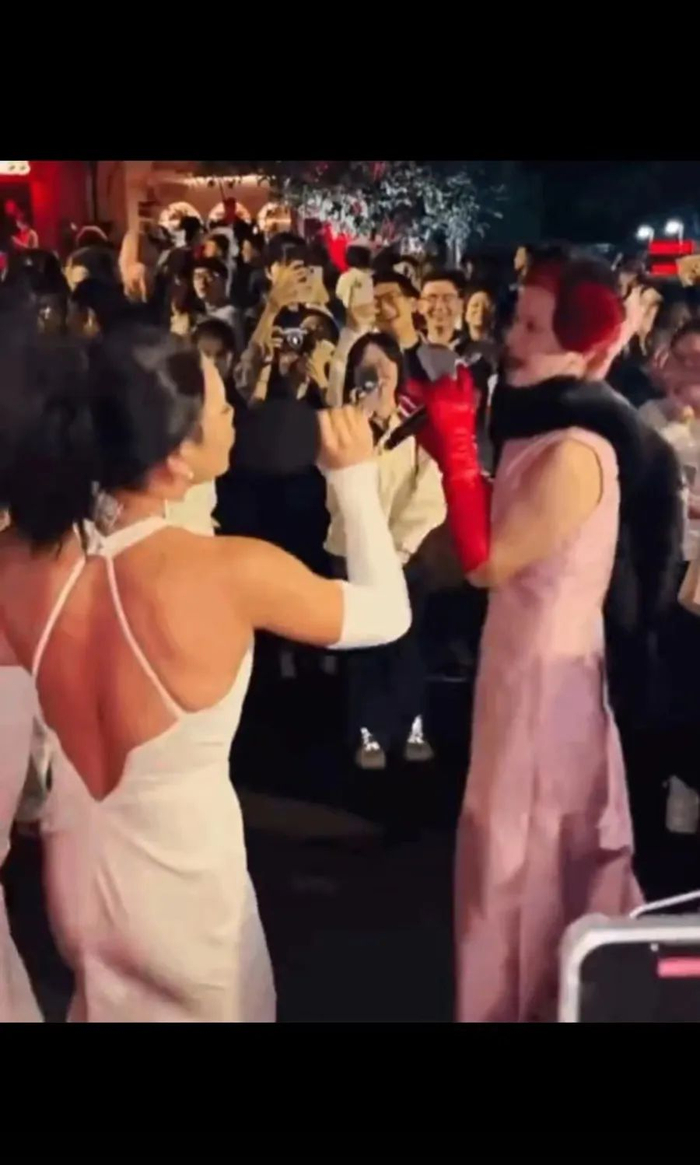 街头cos《相约一九九八》