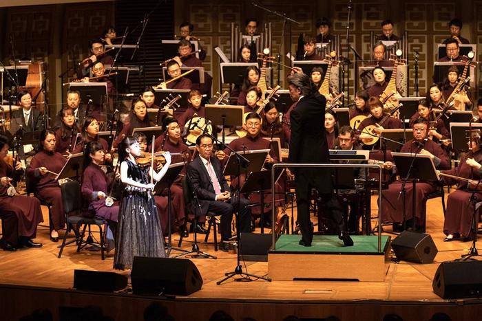 尚礼在2023年3月25日与「香港中乐团」于香港文化中心的演出，歌名：丰收渔歌(香港中乐团委编/首演），指挥：周熙杰