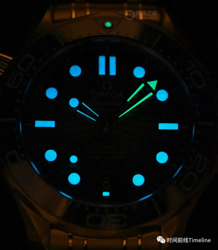 盘面夜光效果。