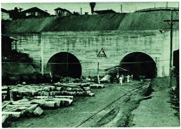 1938年，用西卡进行了防水处理的圣保罗隧道