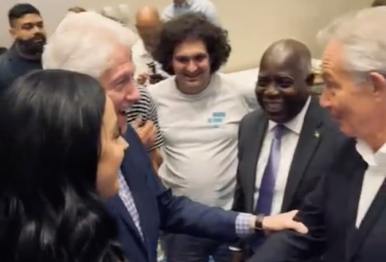 注：来源社交媒体，从左至右分别为水果姐、克林顿和SBF