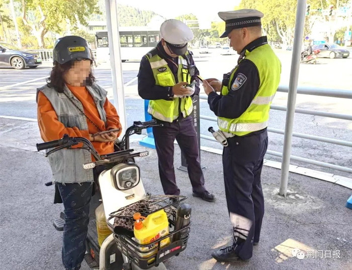 未走非机动车道