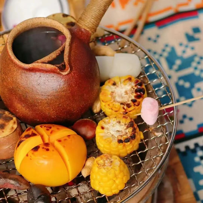 万峰林围炉煮茶。