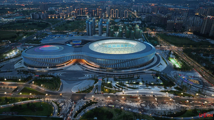 ▲凤凰山体育公园