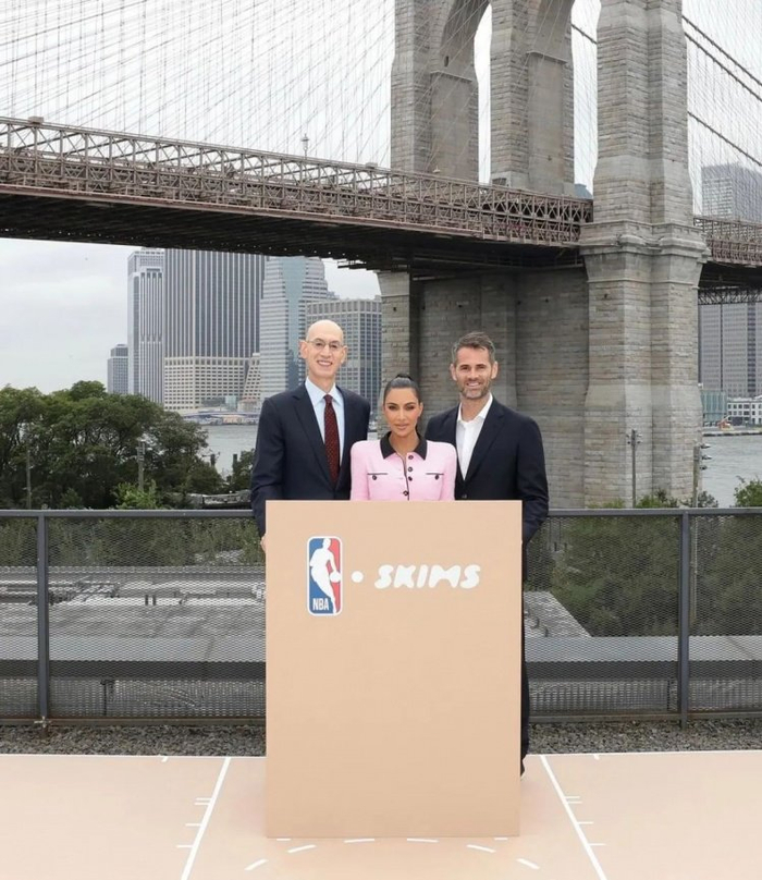 图源：@kimkardashian