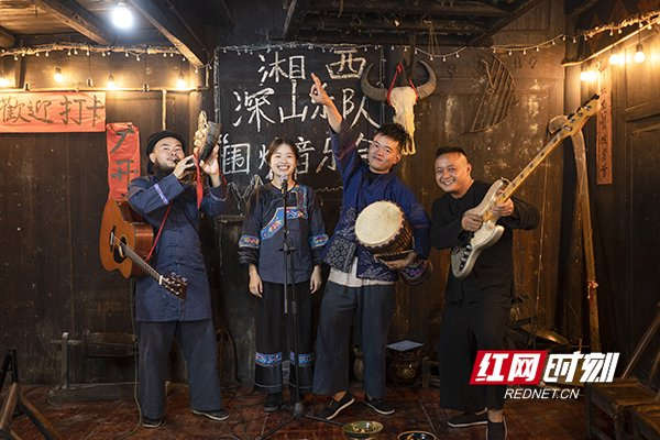 十八洞村和"她的邻居们"④丨吉首夯坨村:原生态与"新玩法"