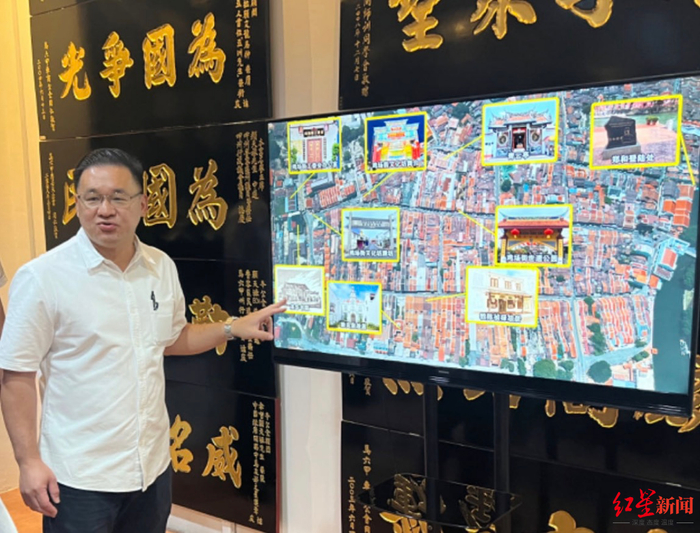  ▲中国总商会马六甲州分会名誉顾问、拿督颜天禄讲述马六甲园林园艺设计特点