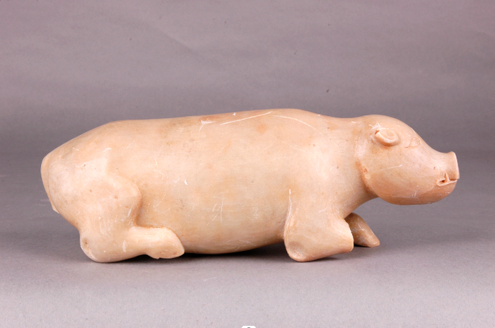 藏于常德博物馆的滑石猪.