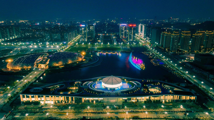 地理信息小镇夜景。德清县委宣传部供图