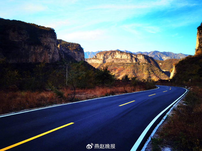 国道G207乌海线平山段大中修工程主体建成通车。通讯员 邱雪 刘宁 摄