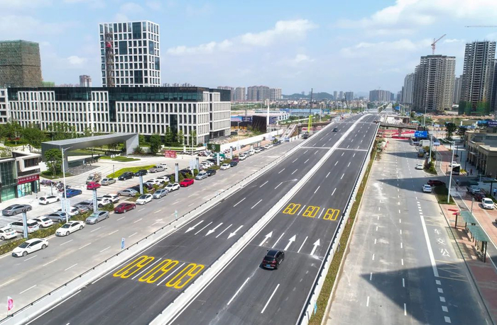 新江南路资料图。宋福亮摄