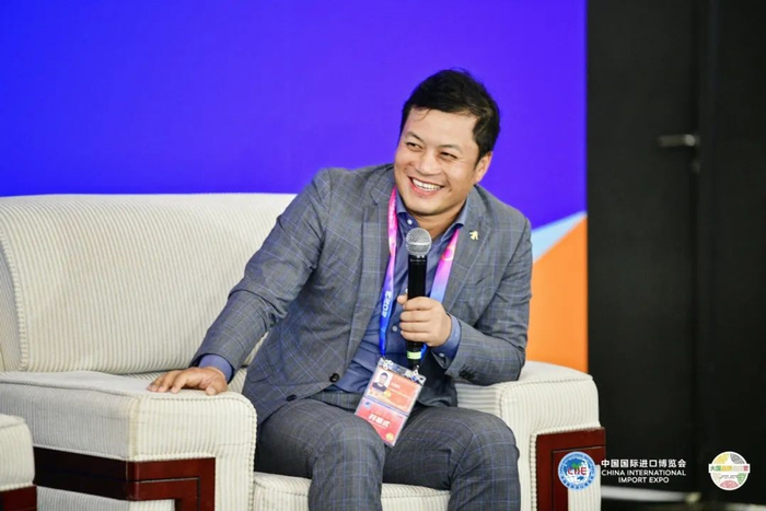 达芙妮执行董事&首席运营官王俊刚