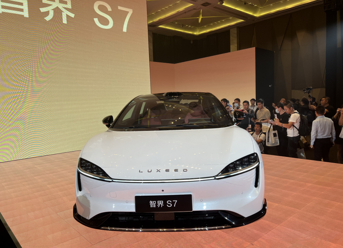 智界S7。 华龙网 张世钊 摄