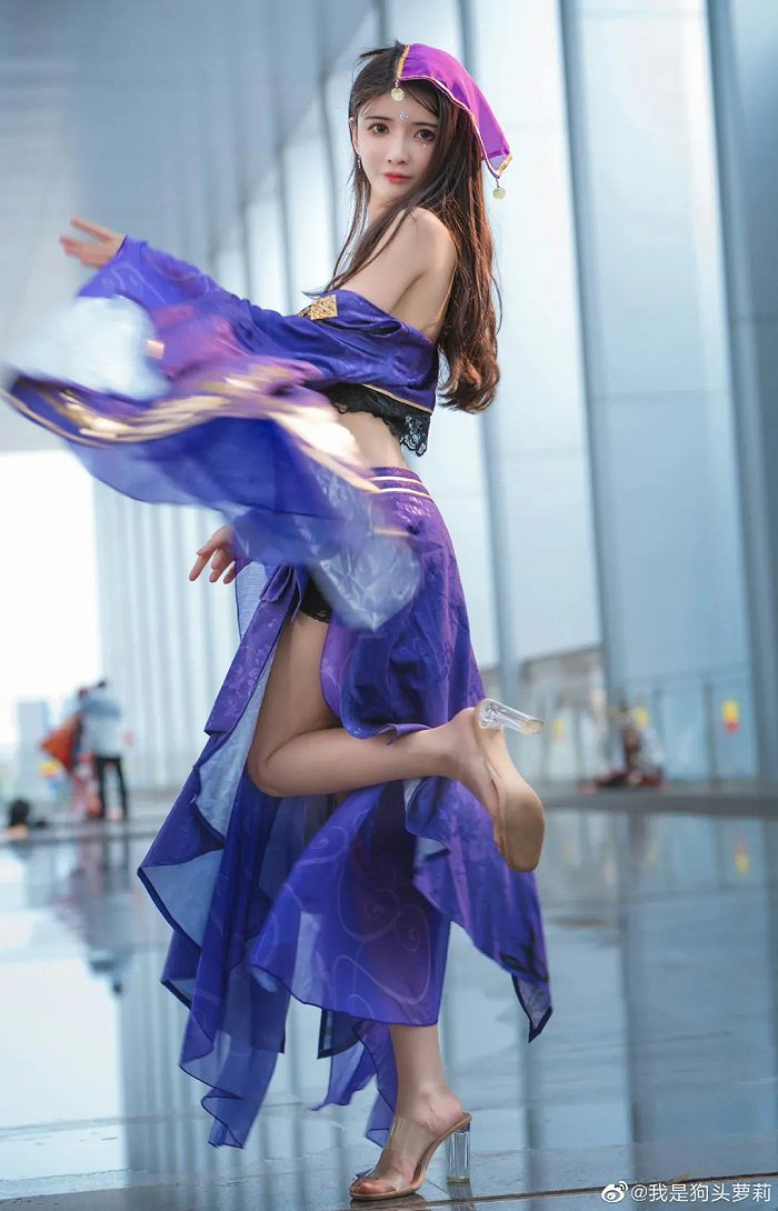 ▲ 狗头萝莉cos角色九灵。图 / 微博