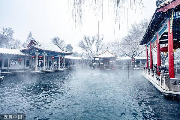 济南趵突泉氤氲泉城,美如画卷