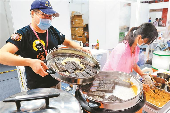 ▲台湾优质农特产品——猪血糕。