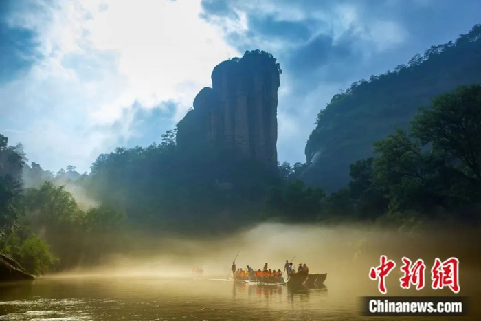 武夷山玉女峰。陈琦辉 摄