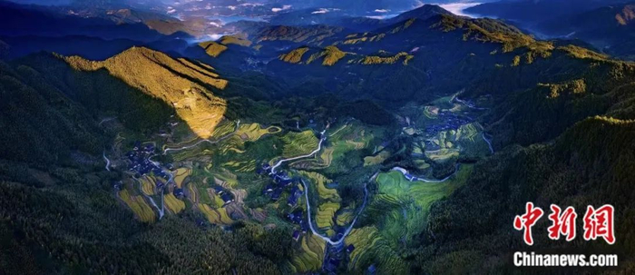 武夷山大美航拍景。王小伟 摄