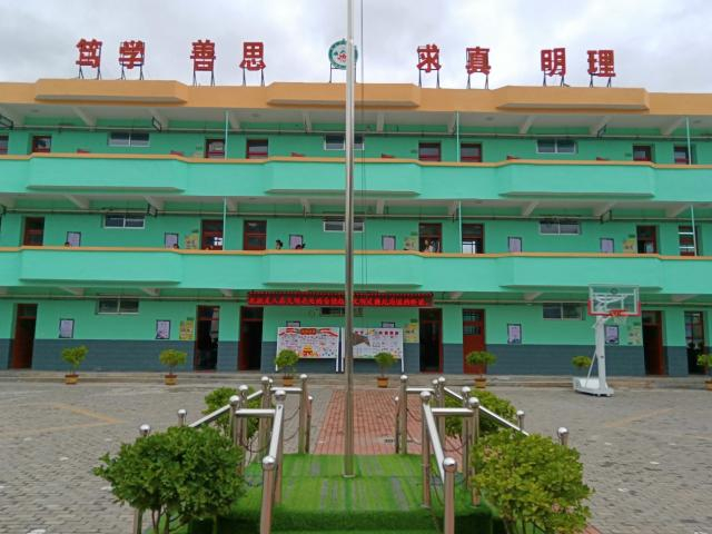 改造后的东二十里铺小学教学楼